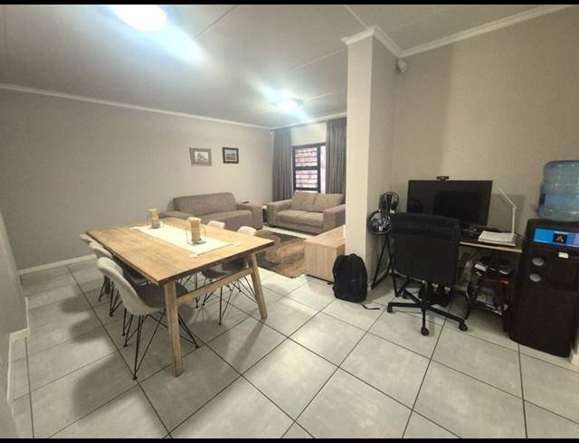 3 BEDROOM PROPERTY TO RENT IN CROWTHORNE